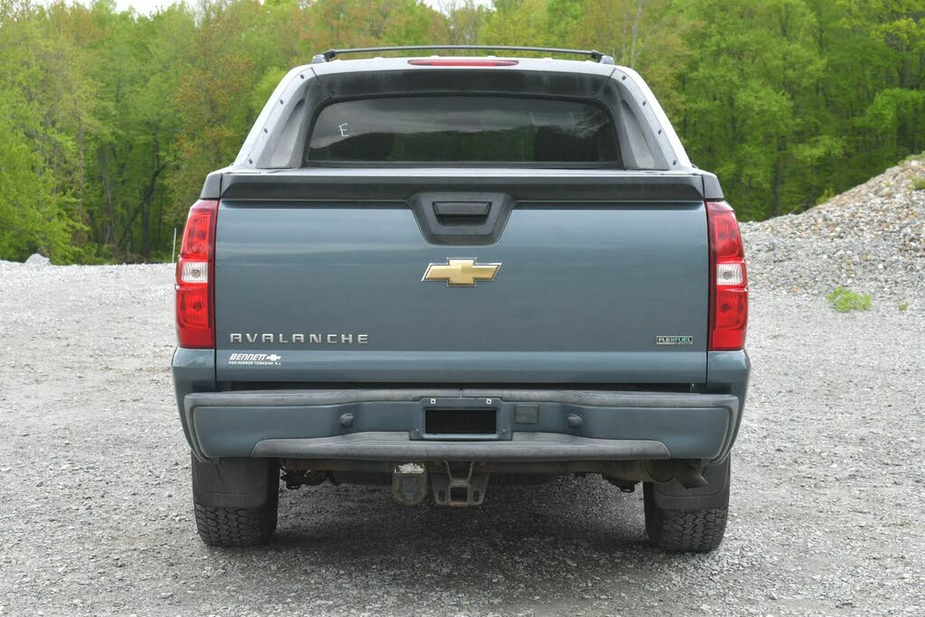 2011 Chevrolet Avalanche LS 4WD