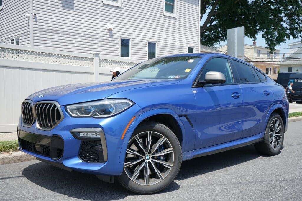 2020 BMW X6 M50i AWD-01