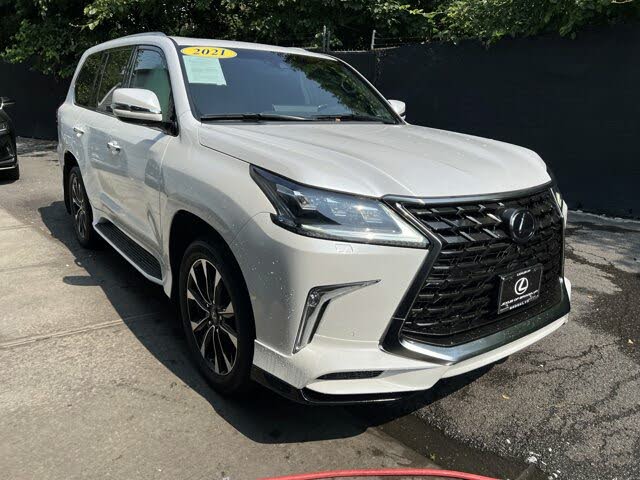 2021 Lexus L-X 570