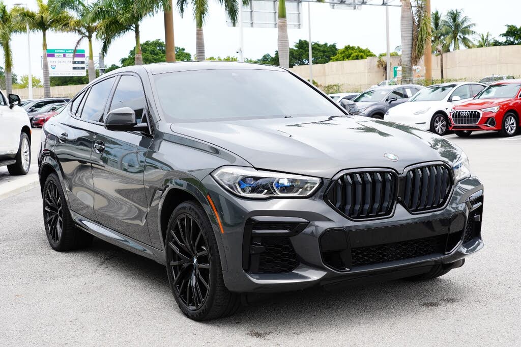 2023 BMW X6 M50i AWD