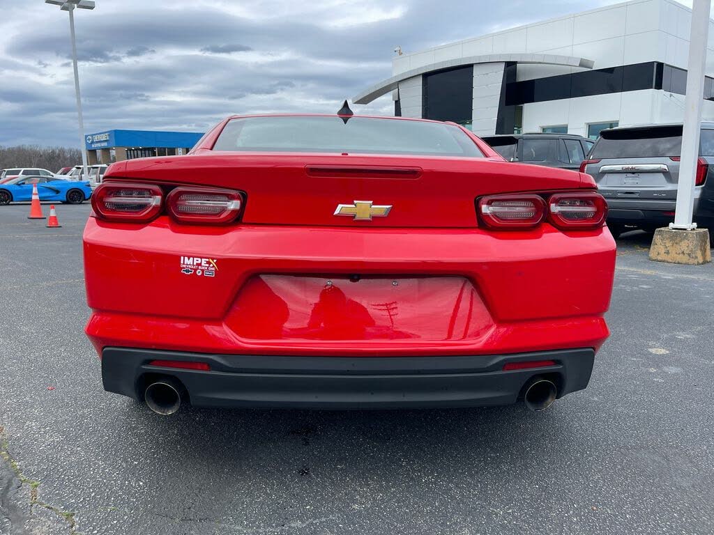 2023 Chevrolet Camaro 1LT Coupe RWD-02