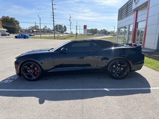 2023 Chevrolet Camaro LT1 Convertible RWDrive-01