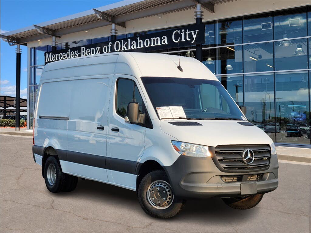 2023 Mercedes-Benz Sprinter 4500 144 Crew Van RWD