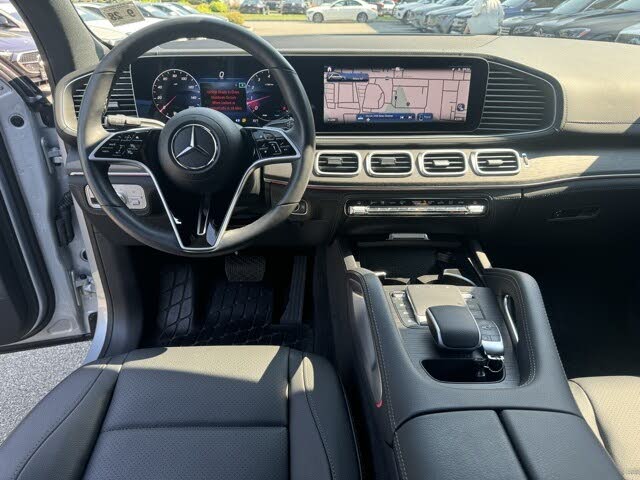 Clean 2024 Mercedes-Benz GLE 350 4MATIC