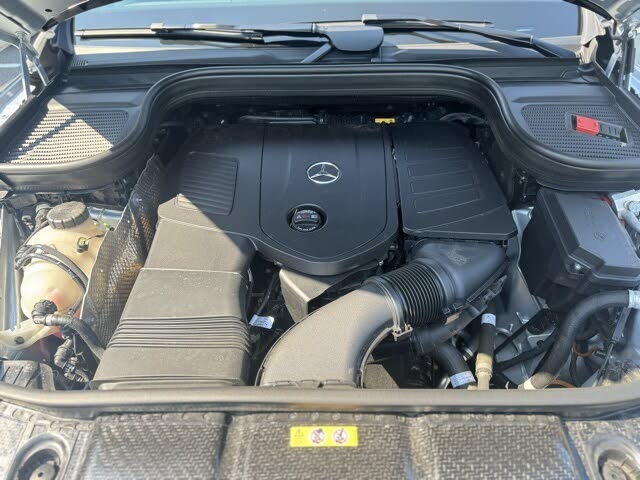 Clean 2024 Mercedes-Benz GLE 350 4MATIC