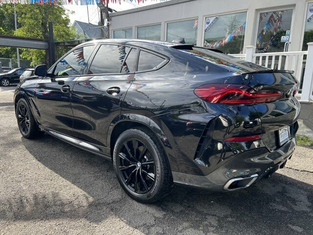 Clean Used 2021 BMW X6 xDrive40i AWD