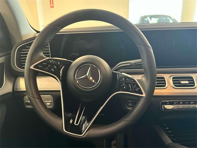 Neatly Used 2024 Mercedes-Benz GLE 350 4MATIC 