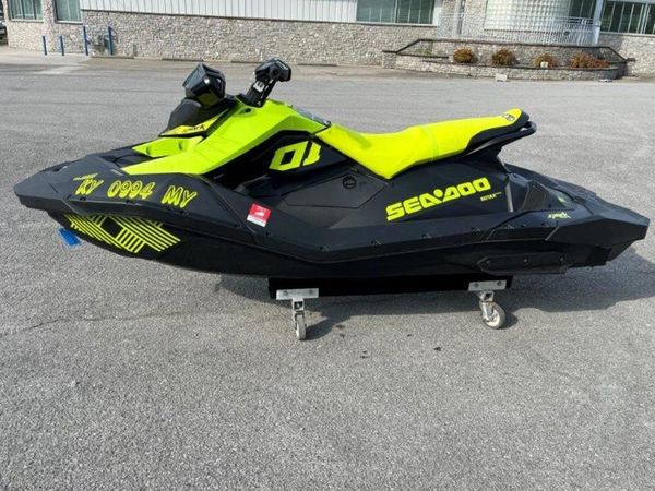 Sea-Doo SPARK TRIXX 3up