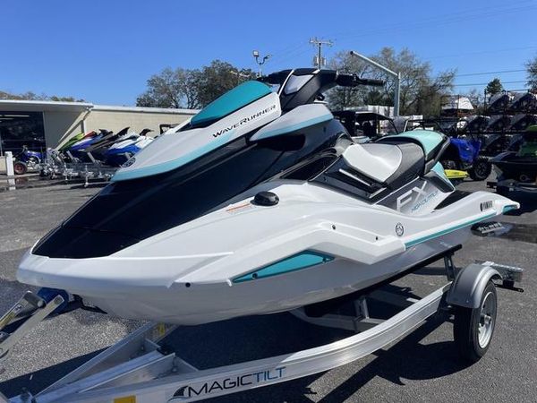 Yamaha Waverunners Waverunner FX HO